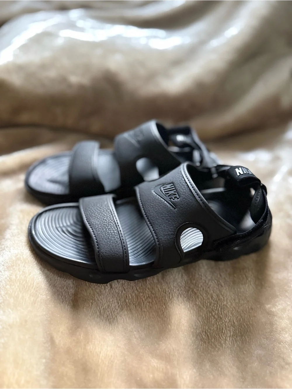 Nike Black Women's Adjustable Strap Sandals